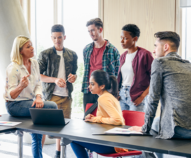 Four Ways Extended Classes Help Keep Students Engaged